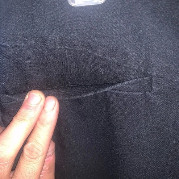 Apt. 9 black capri pants size 4 - Picture 4 of 10